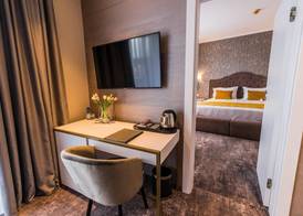 Hotel Aventus 4