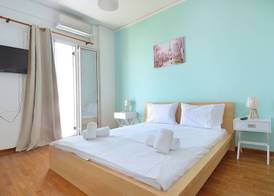A cute & comfortable 2 bedroom apartment 3