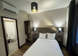 HÔTEL ROYAL MONTREUIL 5