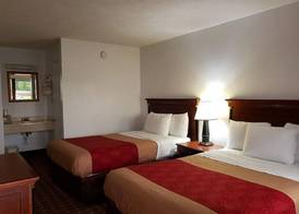 Carbondale Value Inn & Suites 2