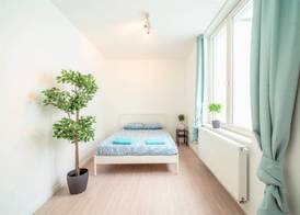 Cosy 1-bedroom apartment, Antwerp 5