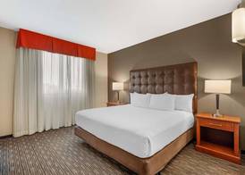 Drury Inn & Suites Fort Myers Airport FGCU 4