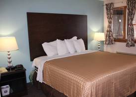 Sterling Inn Niagara Falls near IAG Airport 4