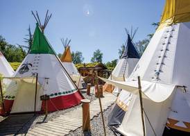 Europa-Park Tipi Town 5