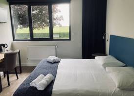 Logis Hôtel & Restaurant de l'Aérodrome de la Baie de Somme 4