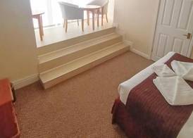 Stuart hotel 5