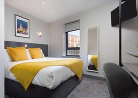 Bank Square Town House 5