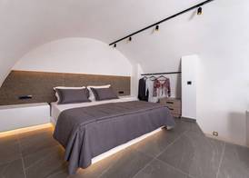 Neoma Luxury Suites 4