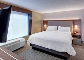 Holiday Inn Express & Suites WEST LONG BRANCH - EATONTOWN by IHG 3