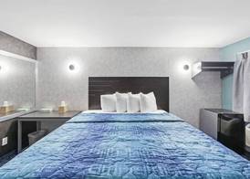 Hotel OPUS Bronx Near Bay Plaza Mall 5