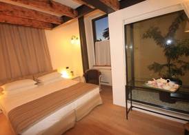 Lisander B&B suite and terrace 2