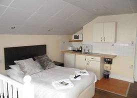 Anzy Panzy Hotel and Apartments 2