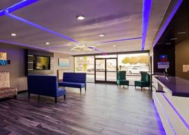 SureStay Plus Hotel by Best Western Point Richmond 2