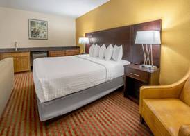 Grand Williston Hotel and Conference Center 5