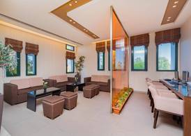 Oscar Hotel 5