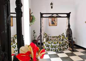 Dhow Palace Hotel 5