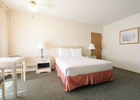 The Monarch Resort 4