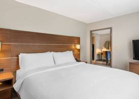 Holiday Inn Express & Suites PETERSBURG - FORT LEE by IHG 5