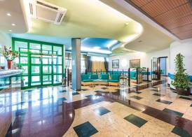West Point Airport Hotel 3