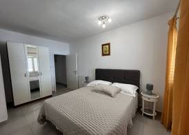 Apartments Ane 4
