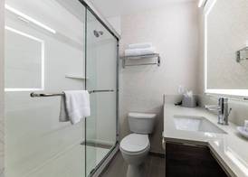 Holiday Inn Express VAN NUYS by IHG 4