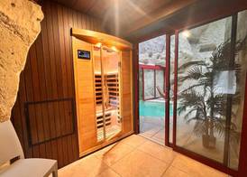 Logis Hotel Demeure de la Vignole et Spa 4