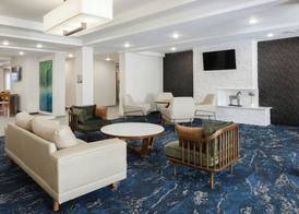 Fairfield Inn and Suites by Marriott Fort Wayne 2