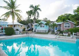 Bungalows on the Bay 4