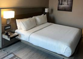 AC Hotel by Marriott Des Moines East Village 5
