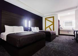 Palacio Royale Inn Boutique Katy 5