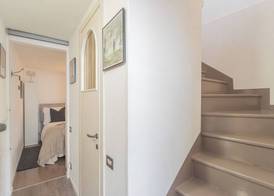 Pretty Studio in Old Town by Rent All Como 2