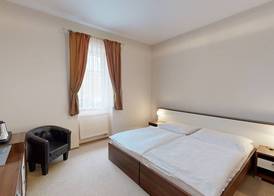Klaudia's Hotel & Restaurant 5