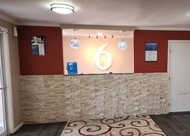 Motel 6 Concordia 5