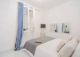 Luce Apartment by Rent All Como 5