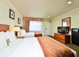 The Inn at 1252 Monterey 4