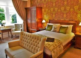 Victoria Square Guest House 3