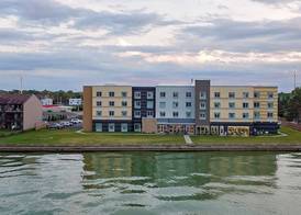 Fairfield by Marriott Port Clinton Waterfront 4