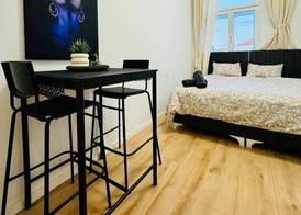 Stylish 4BR Apt Near Westbahnhof 3