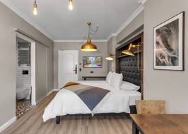 ODDSSON Downtown Hotel 4