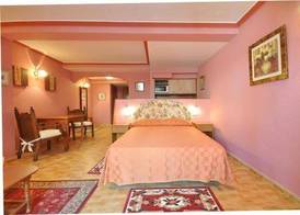 Unique Hotel Apartments 3