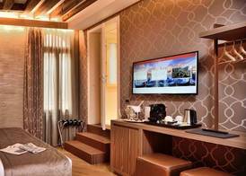Rosa Salva Hotel 5
