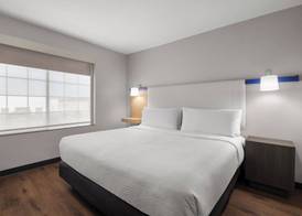 Garner Hotel Paducah West by IHG 3