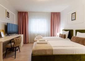 Hotel Royal Plaza 2