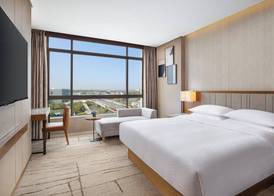Four Points by Sheraton Shanghai, Kangqiao 4