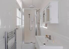 Quiet Mews 1-Bed - Fitzrovia - Sleeps 4 5