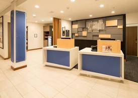 Holiday Inn Express & Suites BAY CITY by IHG 2