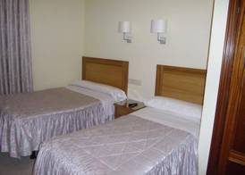 Hostal Rivera Atocha 79 3