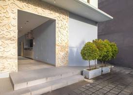Palette Hotel near Padma 3