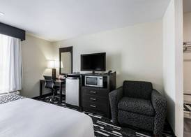Bricktown Hotel & Extended Stay 3