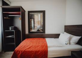 Art & Business Hotel 4